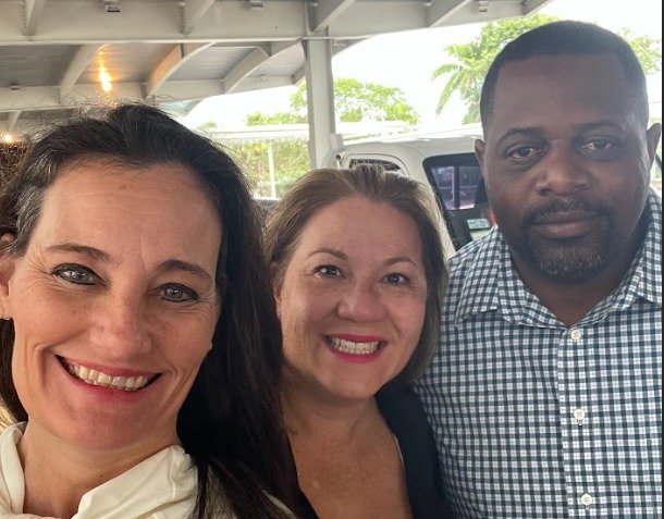 airport transportation Nassau Bahamas
